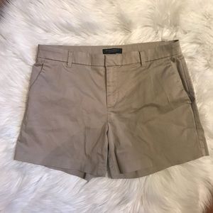 Banana Republic Avalon Short sz 8